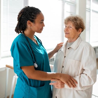 black-female-doctor-doing-her-job_52683-100395